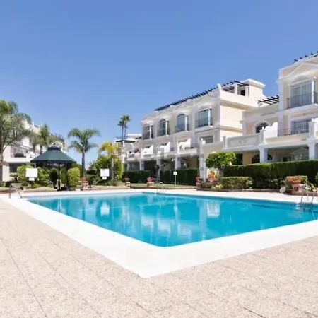 Stunning & Ultra 3 Bed, Walk Everywhere! Apartment