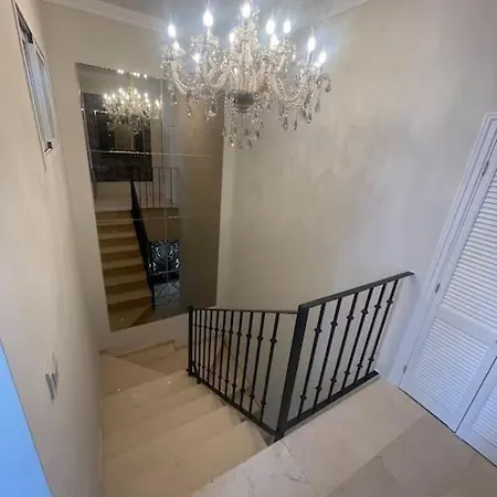 Apartment Stunning & Ultra 3 Bed, Walk Everywhere! *