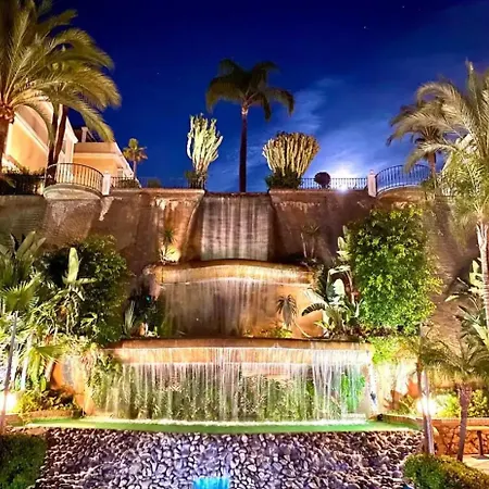 Stunning & Ultra 3 Bed, Walk Everywhere! Apartment